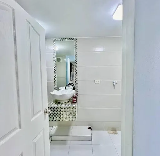 2br Unit At The Center Of Appartamento *