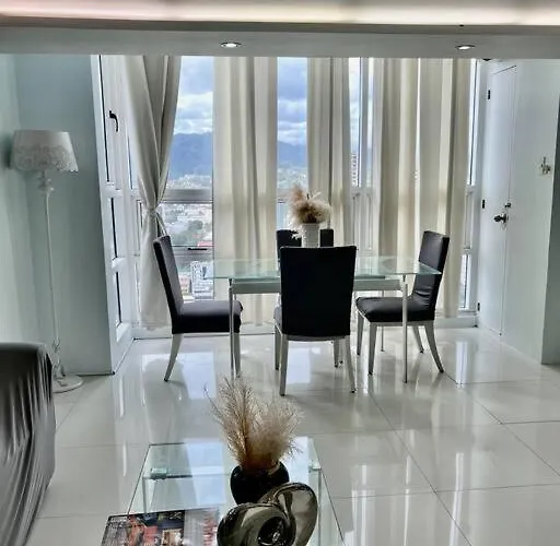 2br Unit At The Center Of * Cebu
